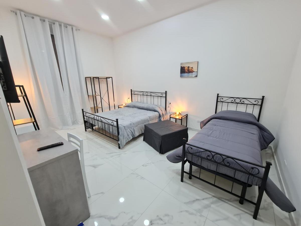 Bed and Breakfast Lumacors House Napoli Esterno foto