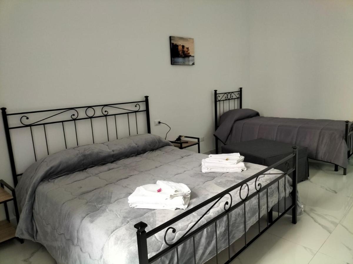 Bed and Breakfast Lumacors House Napoli Esterno foto